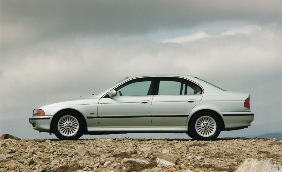  BMW 540i Sedan 1996 года  (фото 8 из 13)